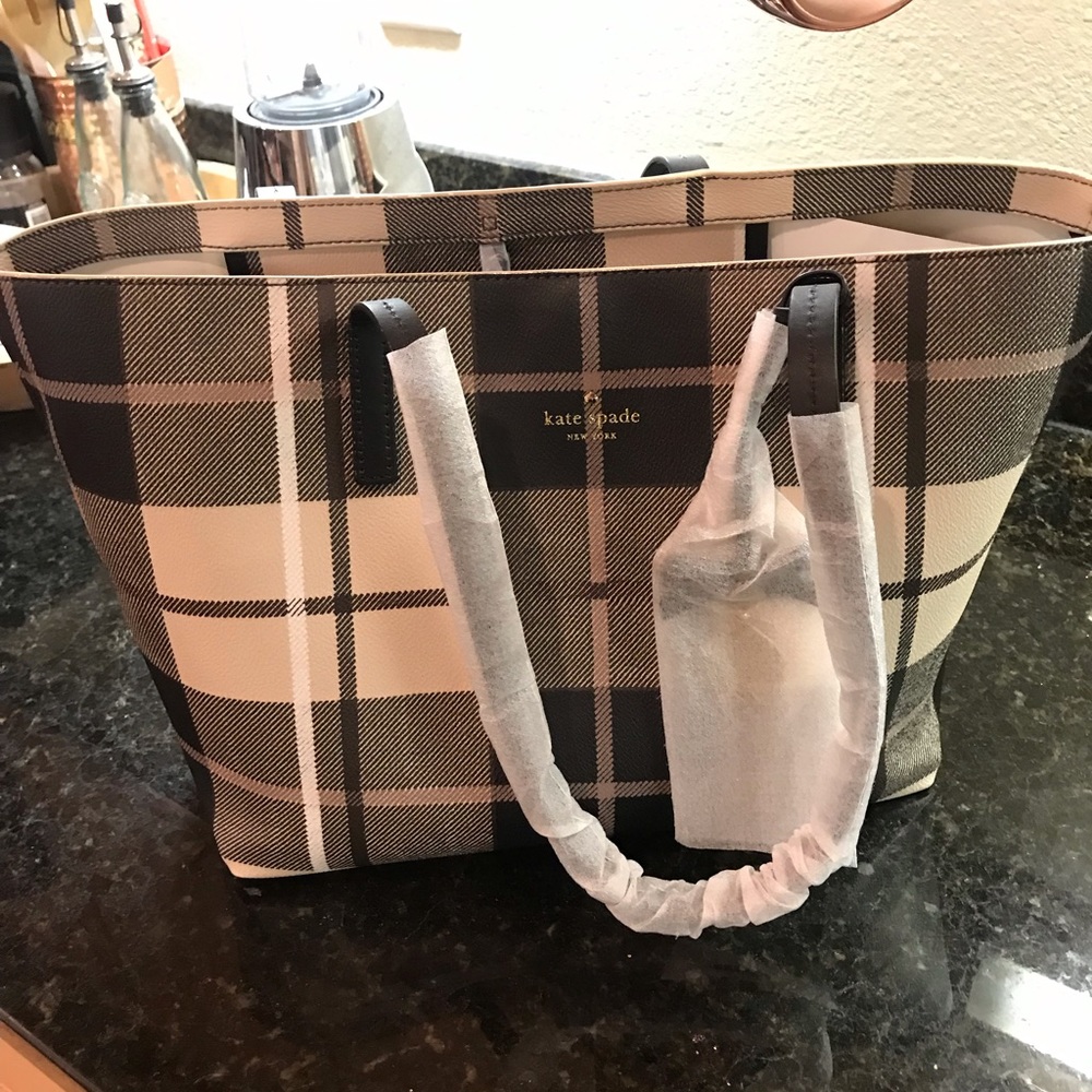 Kate Spade ♠️Ryan Shoulder Bag in Pumice Multi